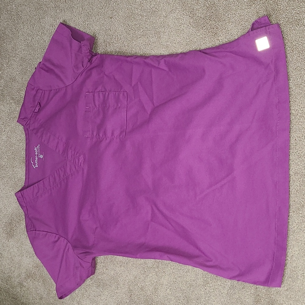 Buttersoft scrub top